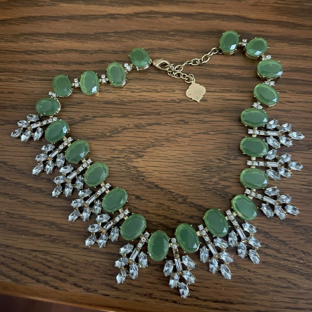 8 Necklaces and bracelets. Never worn!